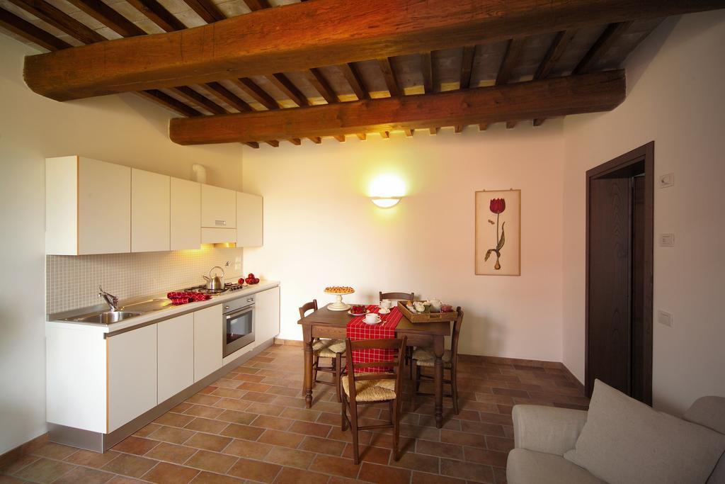 Agriturismo Casale Le Selvette Ripa Habitación foto